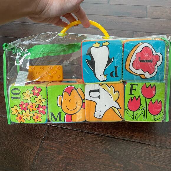 Soft Baby Blocks Toy Cloth Cubes Letters Numbers Learning Parents Magazine READ - Picture 1 of 7